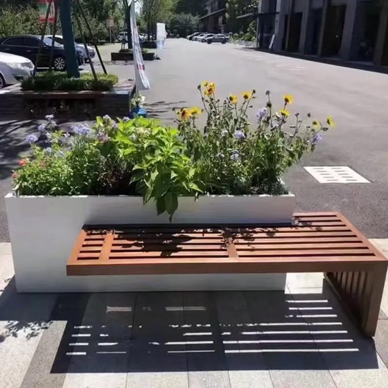 现代生活中的绿化小品——花箱定制引领潮流